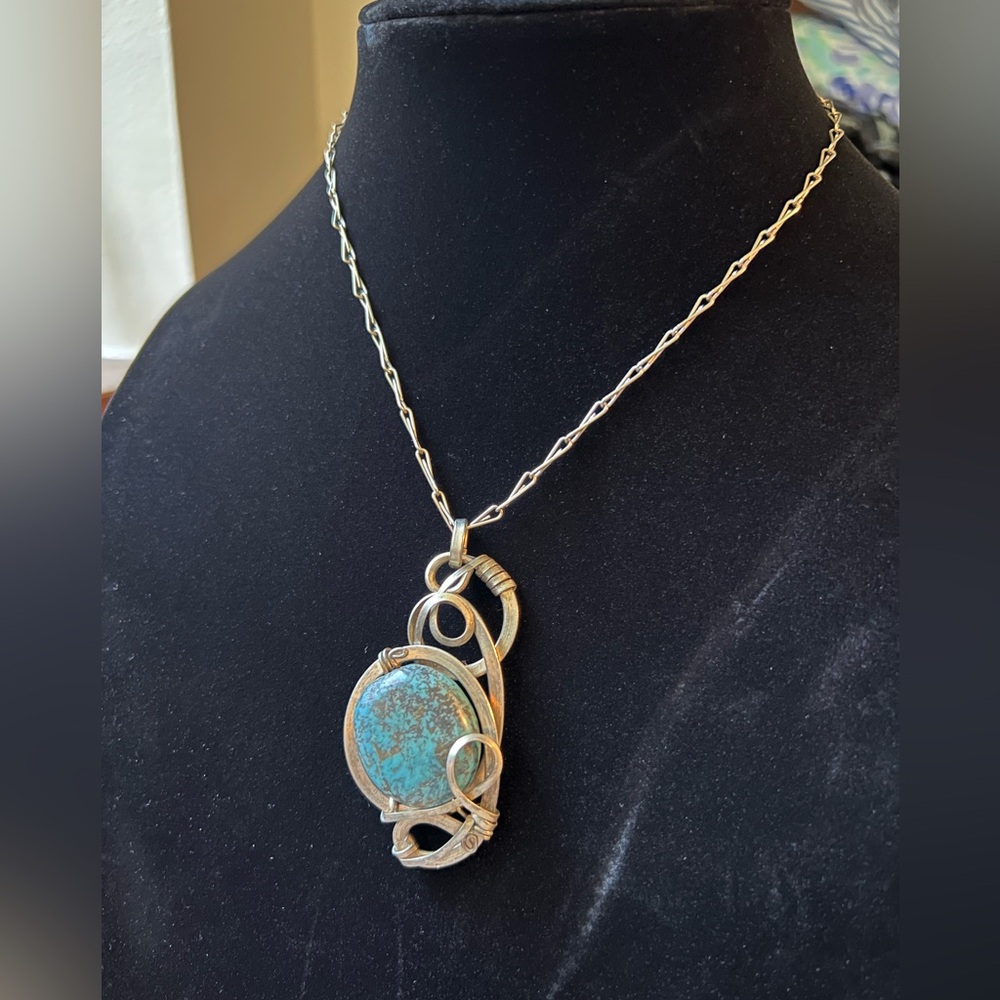Artistic Wire Wrapped Stone Pendant Necklace - Silver & Turquoise Colored - Picture 4 of 12